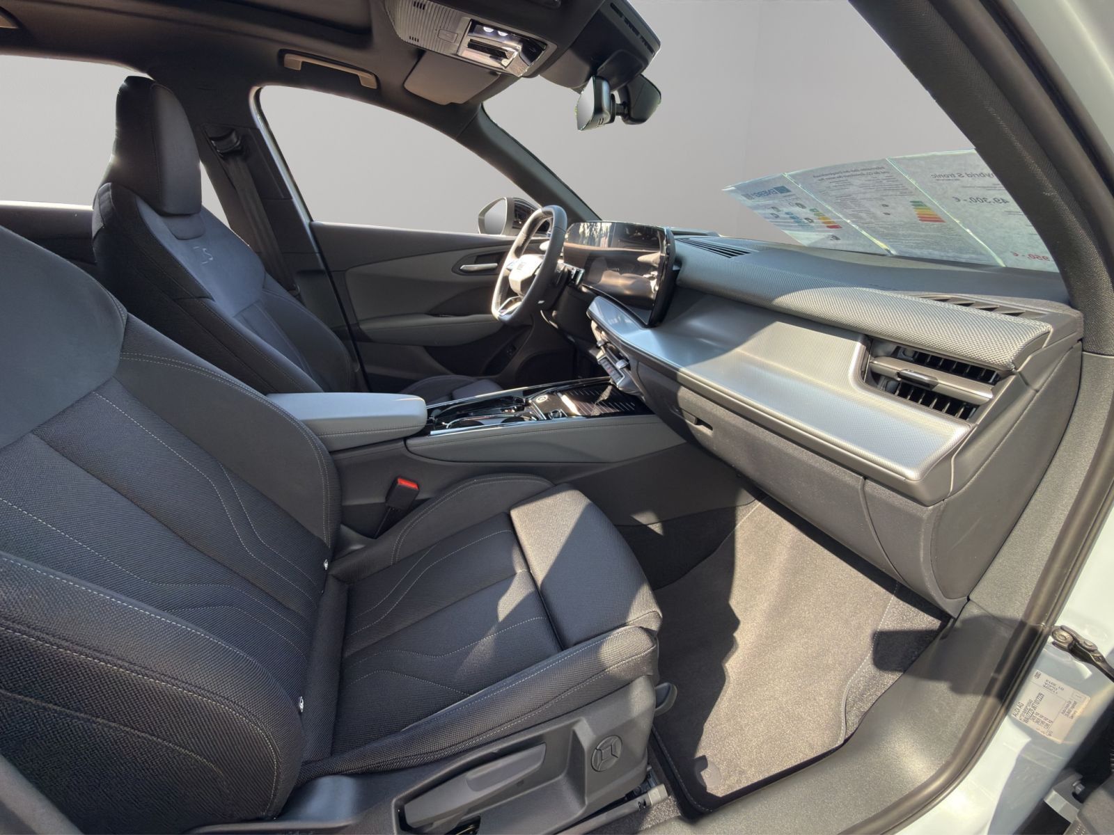 Audi Q3 SUV e-hybrid S line Matrix LED Pano HuD B&O foto 16