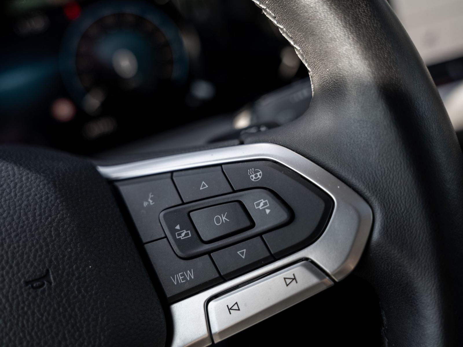 Volkswagen Golf VAR. VIII LIFE 2.0 TDI DSG Pano IQLight AHK, миниатюра 24