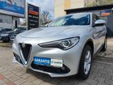 Alfa Romeo STELVIO SUPER Q4*TÜV+INSP-NEU*CARPLA*LEDER*XENON - silberne Alfa Romeo Stelvio