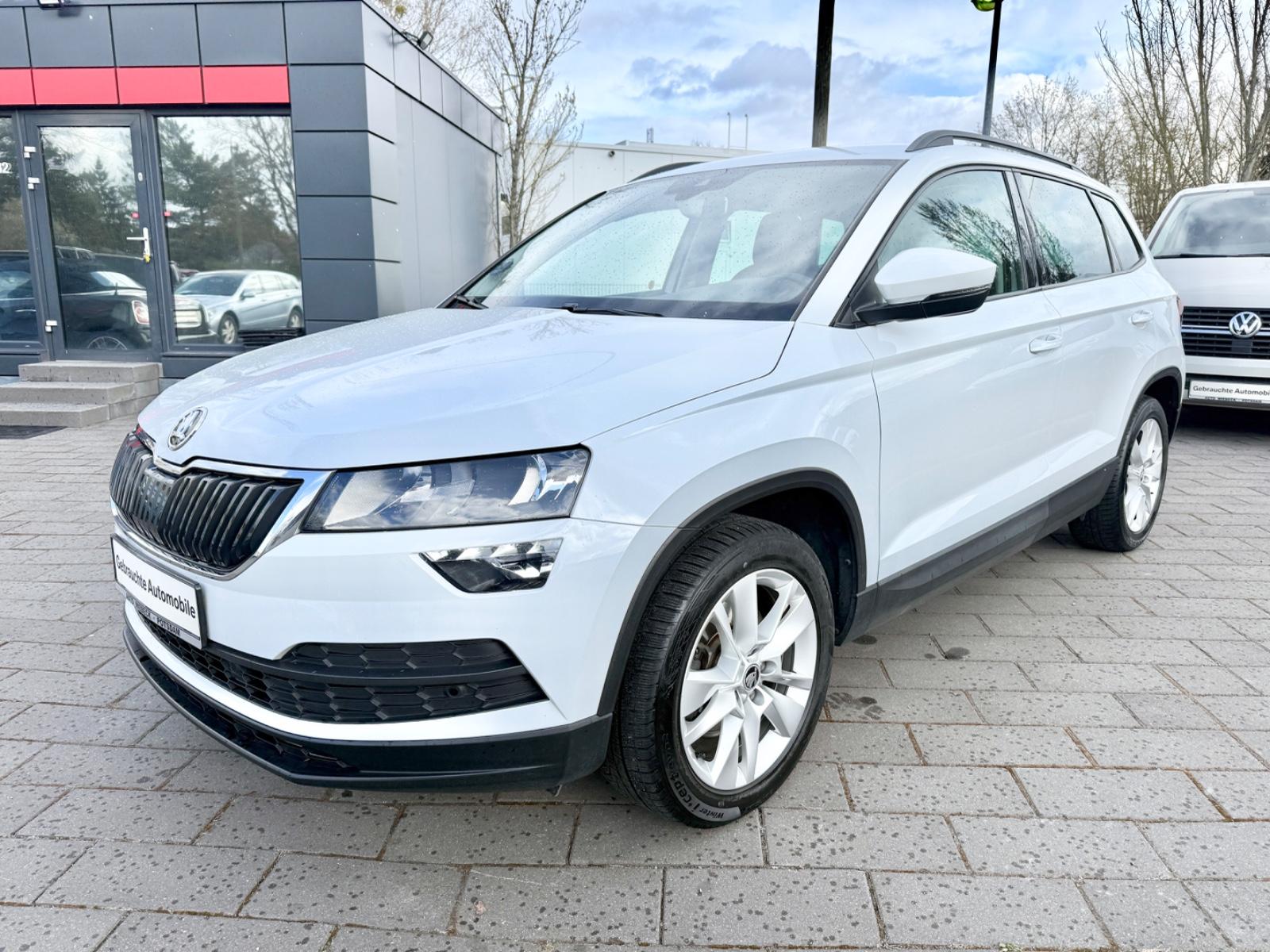 Skoda Karoq 4x4,Automatik,Navi,Sitzheizung,Hängerkuppl