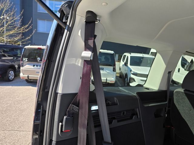 Fahrzeugabbildung Volkswagen Caddy Maxi Rollstuhlrampe behindertengerecht