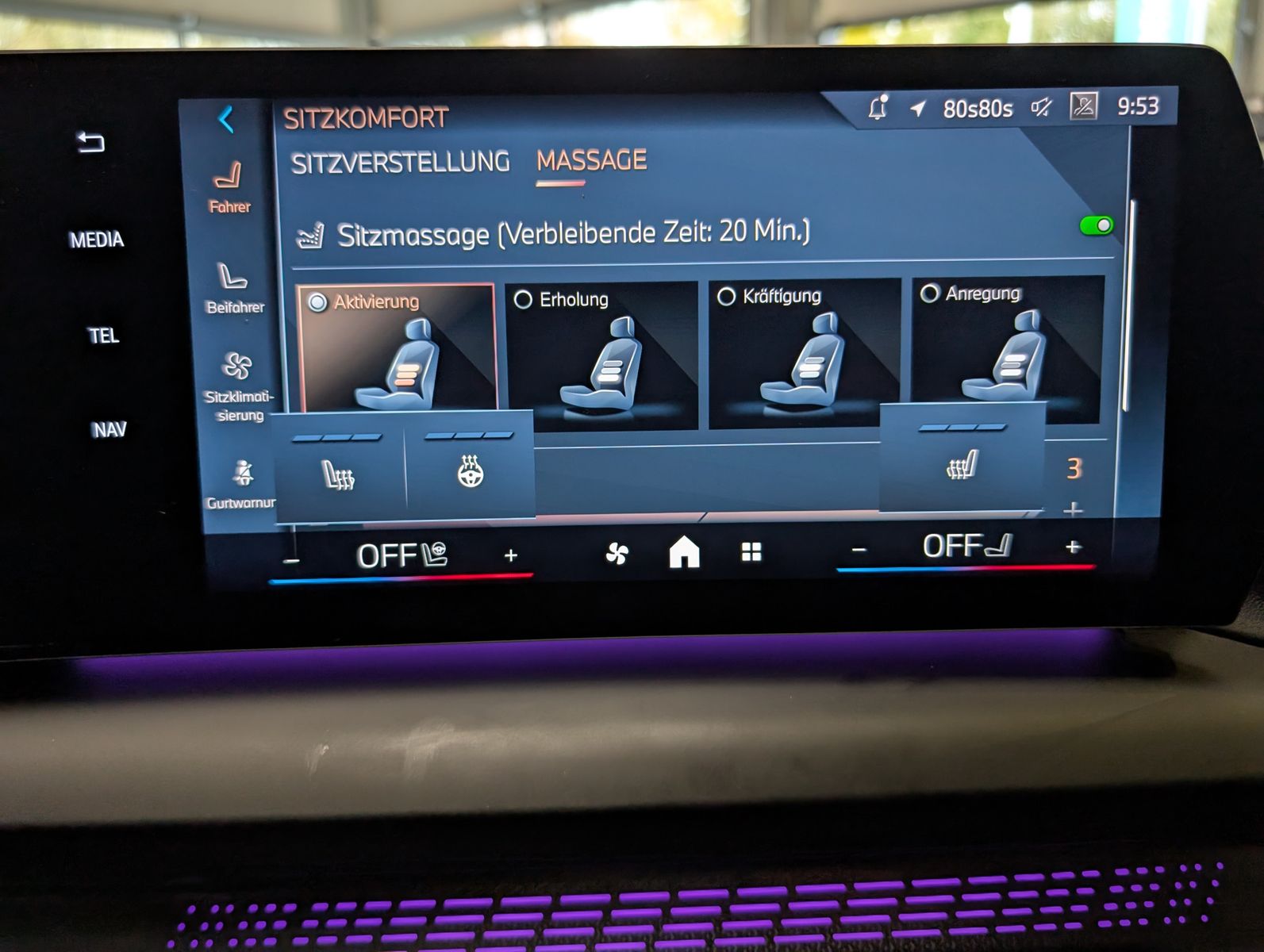 Fahrzeugabbildung BMW 123 i xDrive M-Sport Massag H/K Kamera Pano AHK