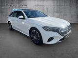 Mercedes-Benz E 220 d T AVANTGARDE+AHK+DISTRO+PANO+KAM+LENKHZ - Mercedes-Benz E 220 mit Diesel-Antrieb