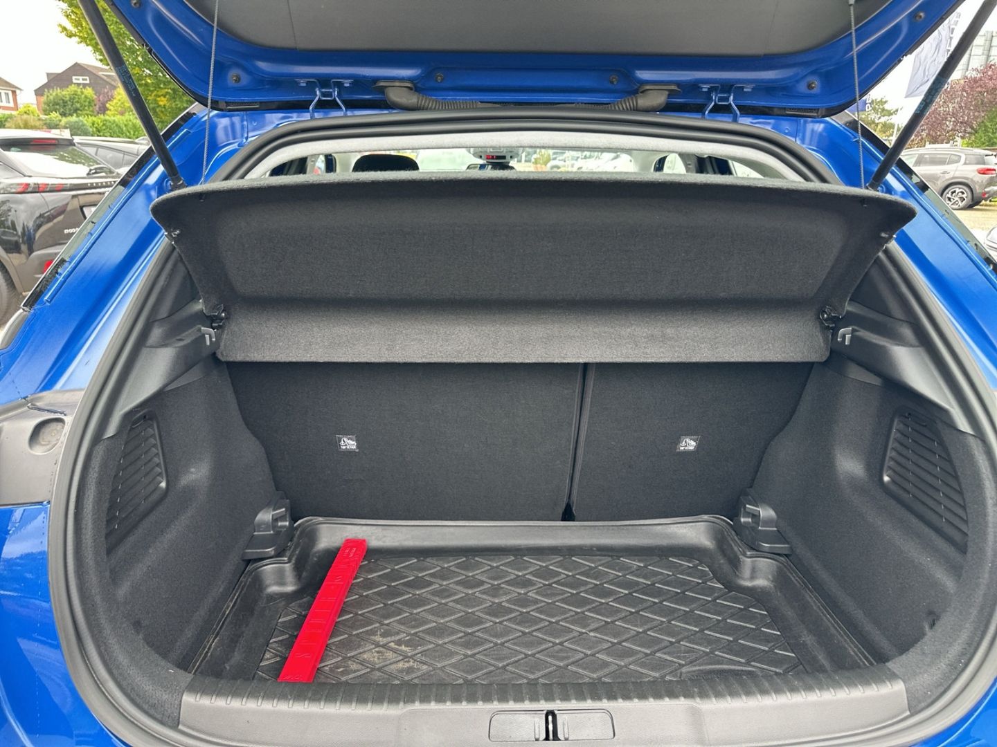 Fahrzeugabbildung Opel Mokka Elegance Navi LED CarPlay Klimaautom