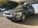 Jaguar X-Type 2.5 V6 4x4 Autom/Leder/Klimatr/TÜV 06/27 - graue Jaguar X-Type