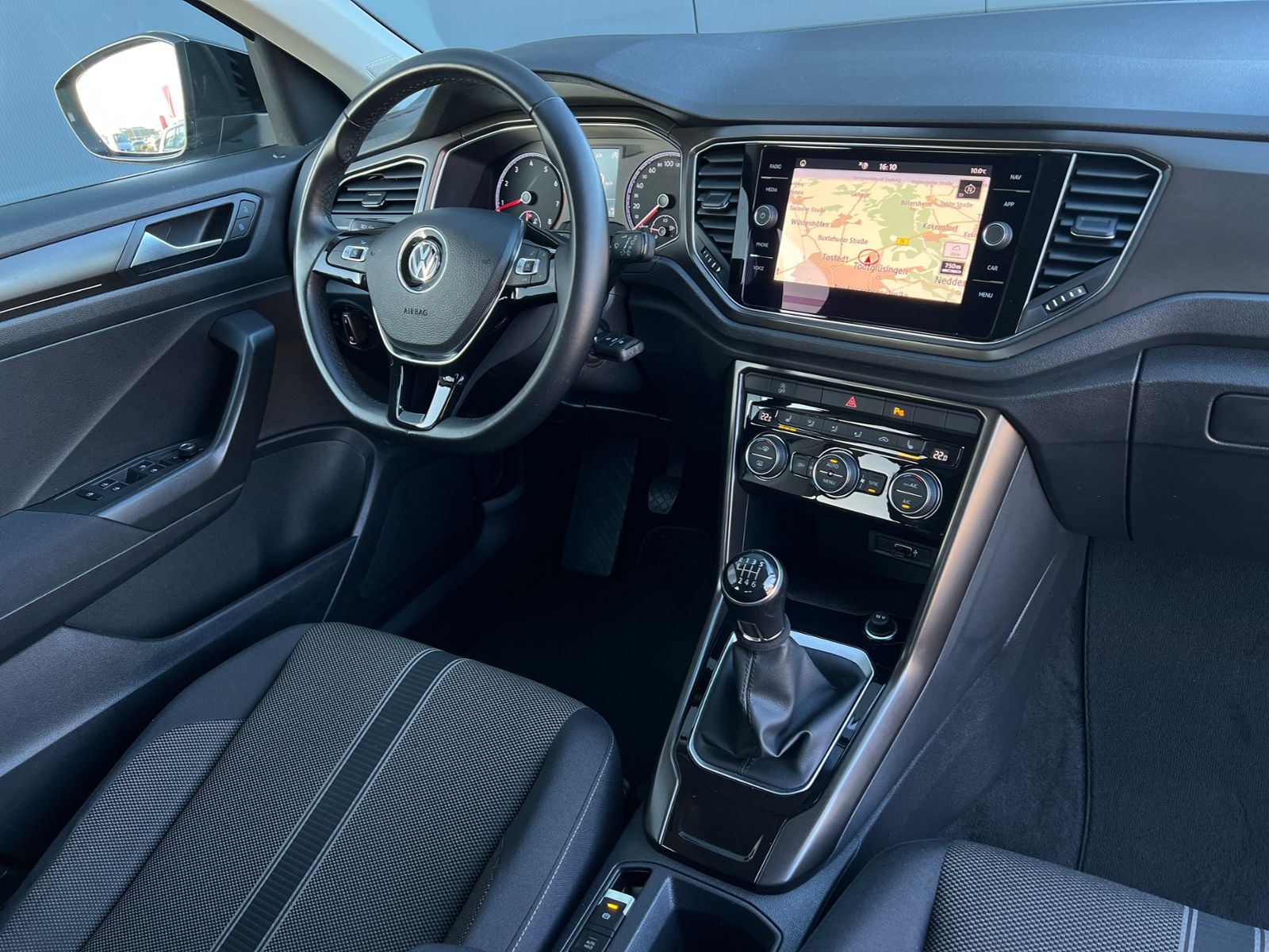 Fahrzeugabbildung Volkswagen T-Roc Style 1.5 TSI