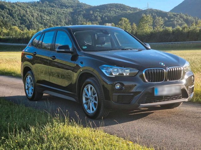 BMW BMW X1 18i TOP 8-Fach Alu Bereifung