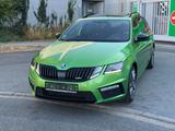 Skoda Octavia Combi RS 4x4*PANORAMA*LED*NAVI*KAMARA - Skoda Octavia: Grün, RS