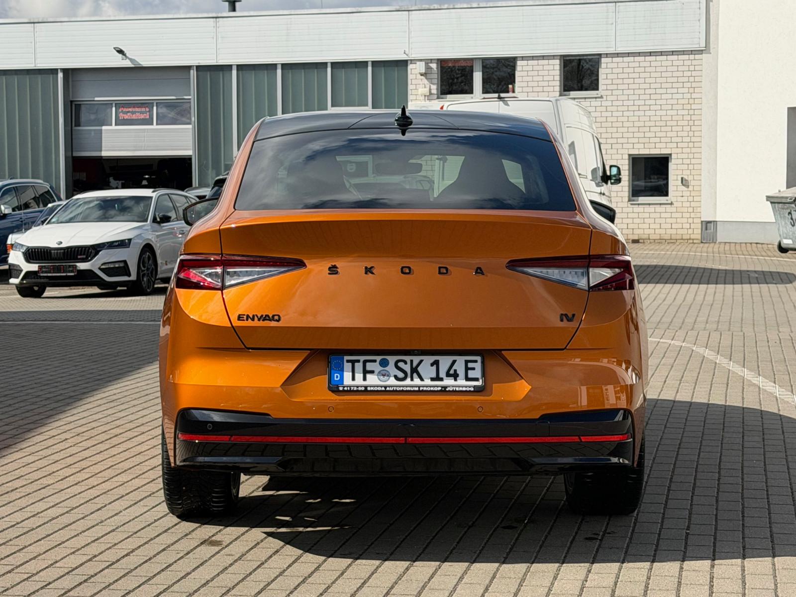Skoda Enyaq RS*ACC*SZHZNG*NAVI*360°*CARPLAY*AMBIENTE*