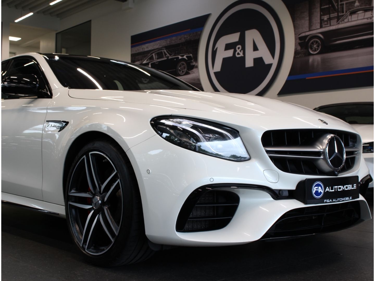 Fahrzeugabbildung Mercedes-Benz E 63 AMG S 4Matic+ Drivers*Pano*160k NP*VOLL