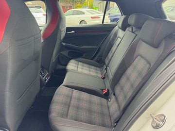 Bild 7 VW Golf VIII GTI 2.0 TSI DSG Navi LED-Plus