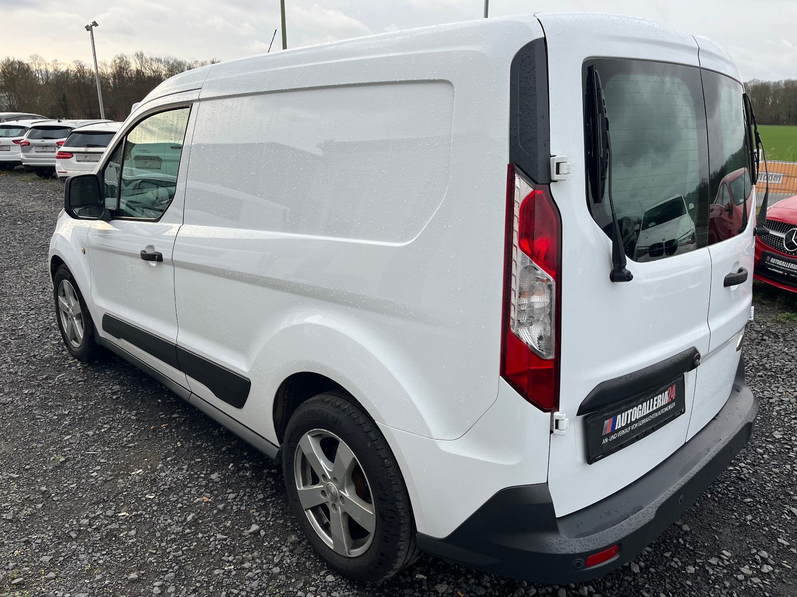 Fahrzeugabbildung Ford Transit Connect*Navi, Kamera, CD, el.Fenster,