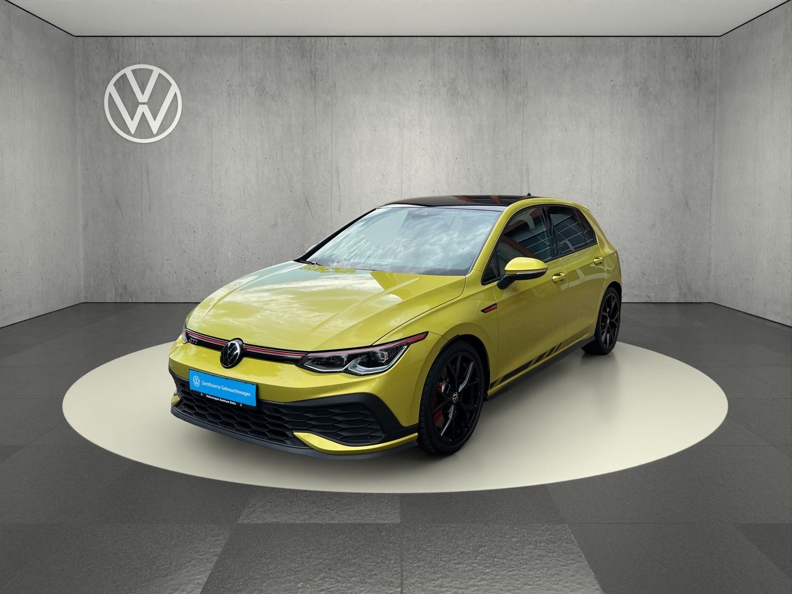 Volkswagen Golf VIII GTI Clubsport 2.0 TSI DSG foto 2
