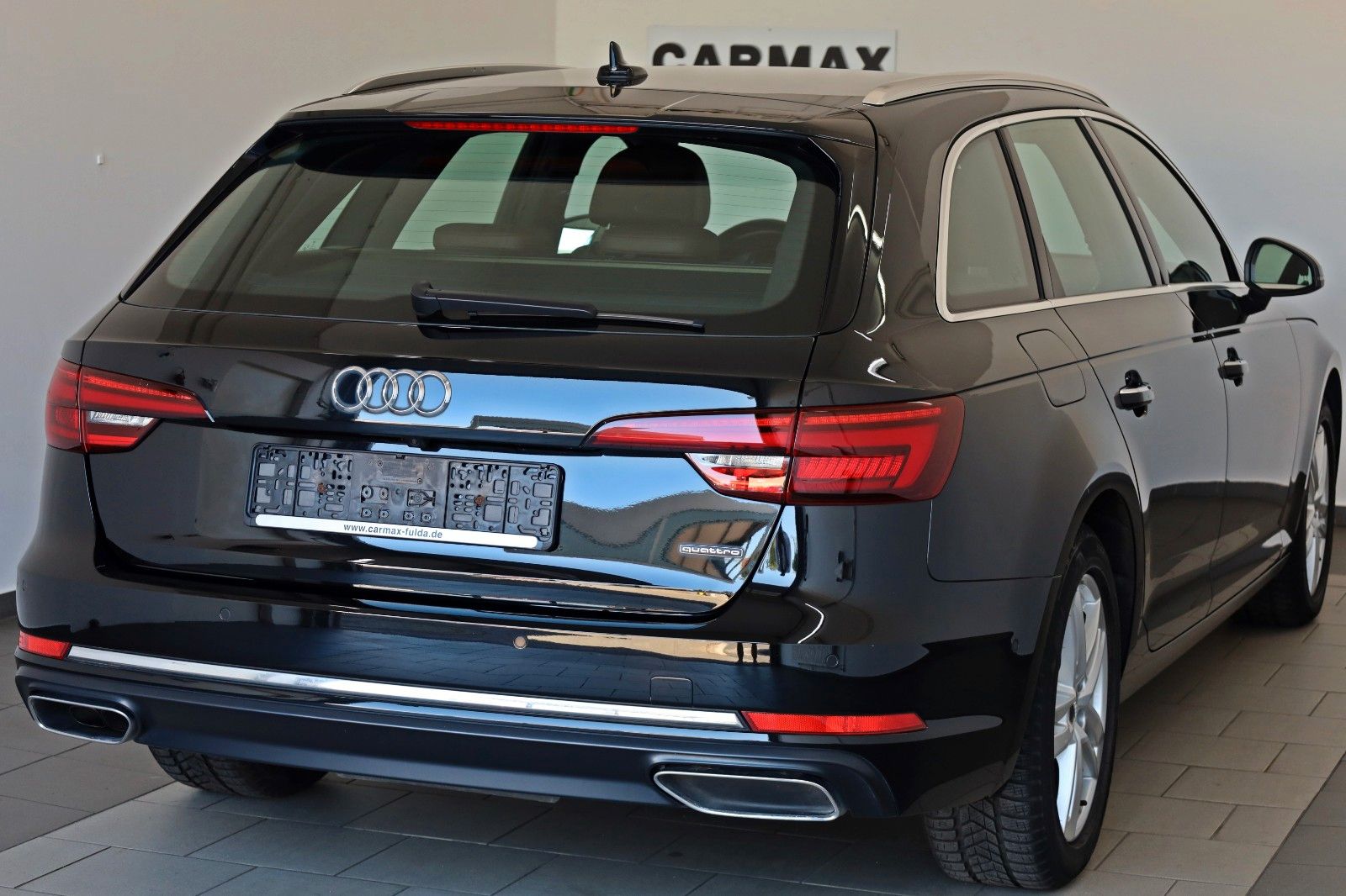 Fahrzeugabbildung Audi A4 Avant 40TDI quattro design Leder,Navi,HUD,ACC