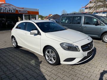 Fahrzeugabbildung Mercedes-Benz A 200 CDI Urban BlueEfficiency*Tempomat*Bi-Xenon
