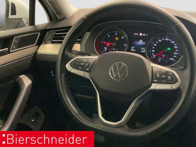 Volkswagen Passat Variant - Bild 12