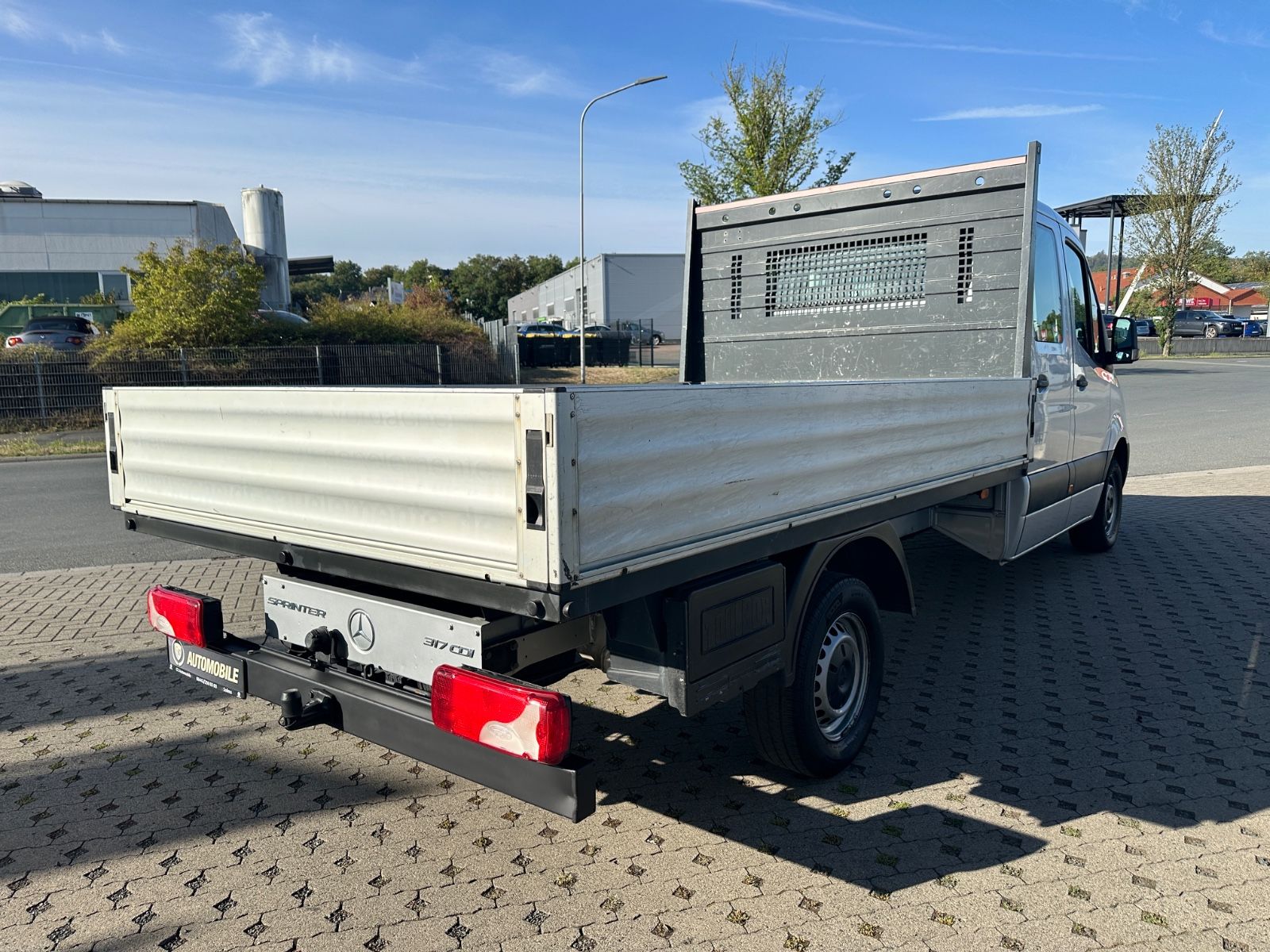 Fahrzeugabbildung Mercedes-Benz Sprinter III PritscheDoKa RWD317/7Sitze/Navi/AHK