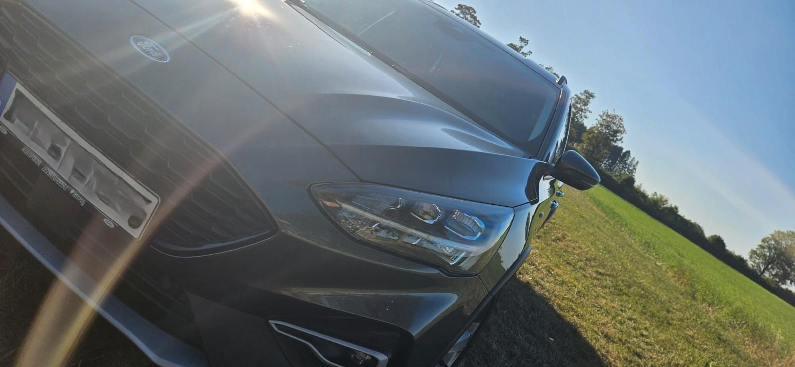 Ford Focus 2,0 EcoBlue 110kW Active X Turnier A. ...