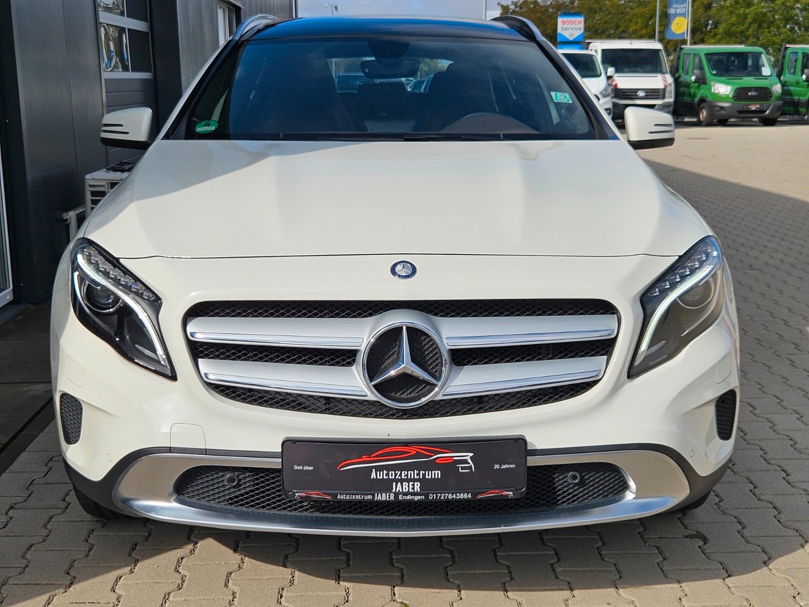 Mercedes-Benz GLA 220 DCI Leder*Pano*Memory*AHK