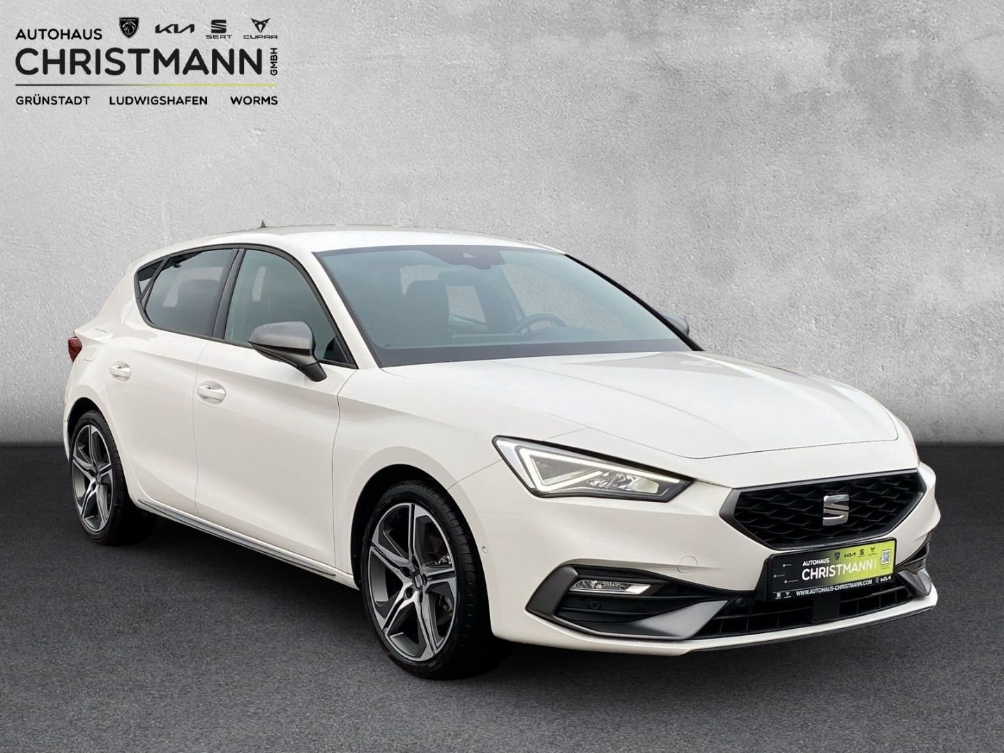 Fahrzeugabbildung SEAT Leon Seat FR Plus 1.5 TSI*NAVI*SHZ*PDC*Full-Link