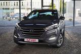 Hyundai Tucson 1.6 T-GDI Navi AHK Totwinkel Kamera - mit Benzin-Antrieb: Grau, Leichtmetallfelgen, mit Klimaautomatik