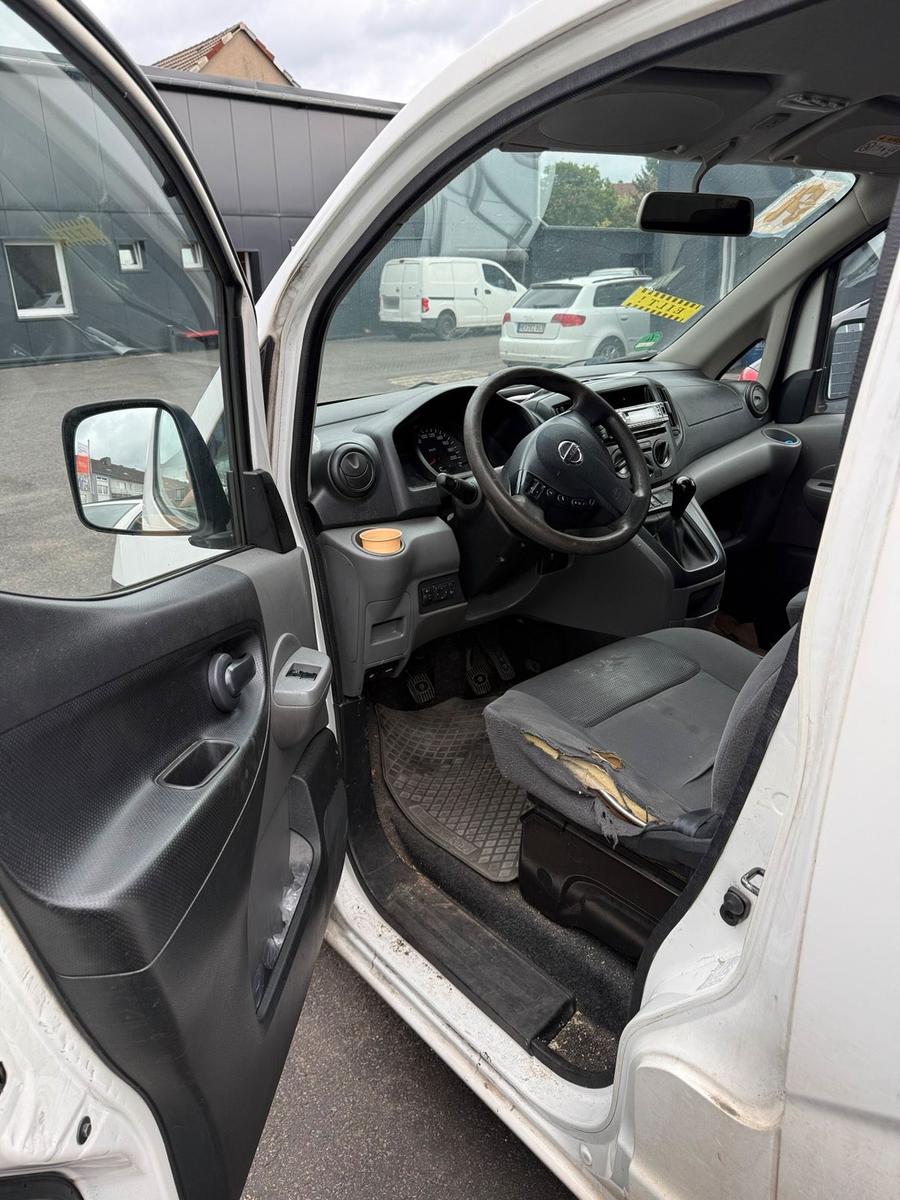 Nissan NV200 2015 — engine 90 HP (66kW)