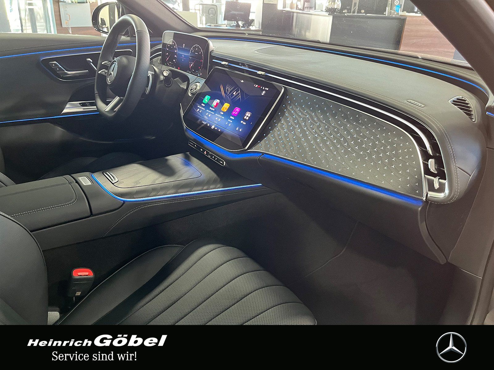 Fahrzeugabbildung Mercedes-Benz E 220 d Edition AMG PANO+DIGITAL.L+SITZKLIMA+20"