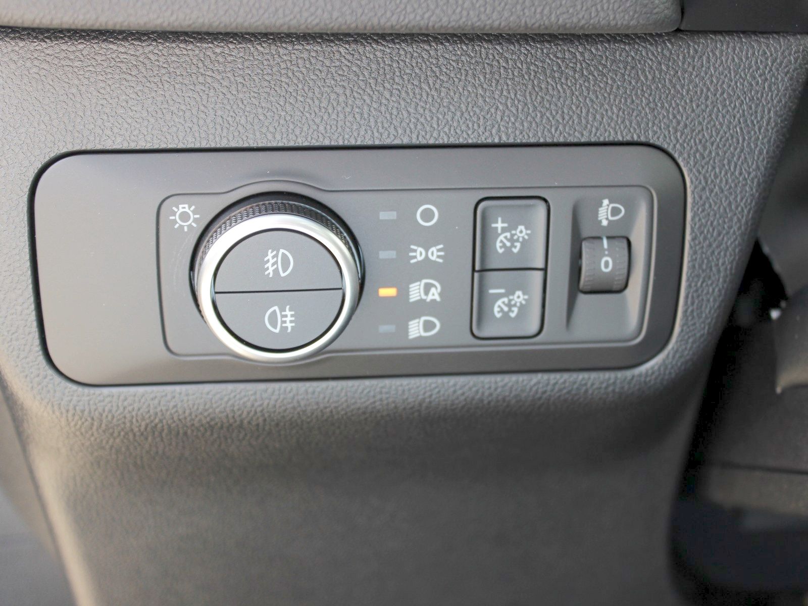 Fahrzeugabbildung Ford Kuga Hybrid Titanium