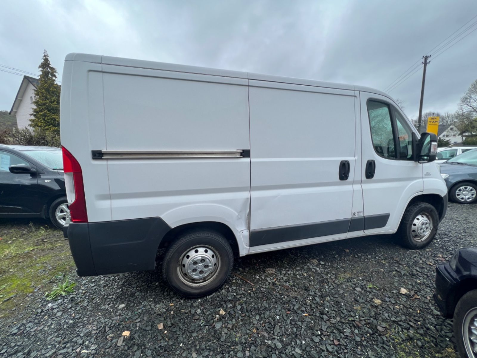 Fahrzeugabbildung Fiat Ducato Kasten 30 130 L1H1 RS: 3000 mm