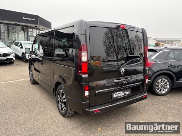 Fahrzeugabbildung Renault Trafic Combi SpaceClass Blue dCi 170 EDC 7-Sitze