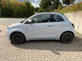 Fiat 500e "la Prima" Cabrio 42 kWh La Prima,Blau - weiße Fiat 500e