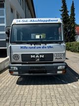 MAN LE10.180 L2000 Abschleppwagen Verschiebeplateau - MAN L 200