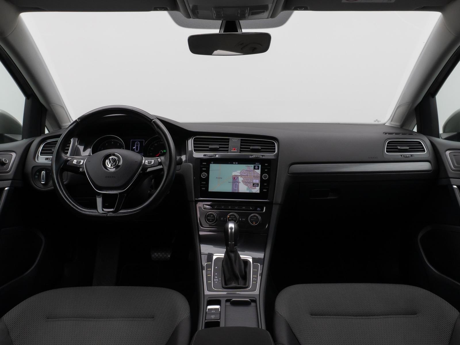Volkswagen Golf VII Variant Comfortline Navi PDC Standheiz
