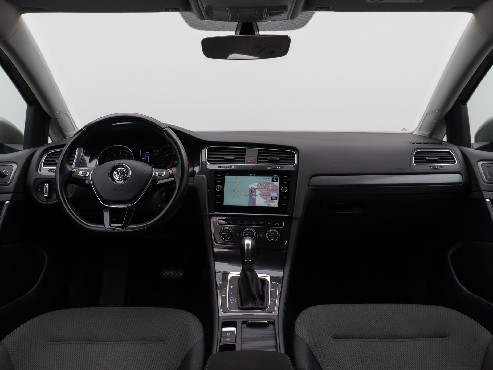 Fahrzeugabbildung Volkswagen Golf VII Variant Comfortline Navi PDC Standheiz
