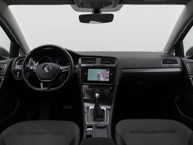 Foto Nummer 36: VW Golf