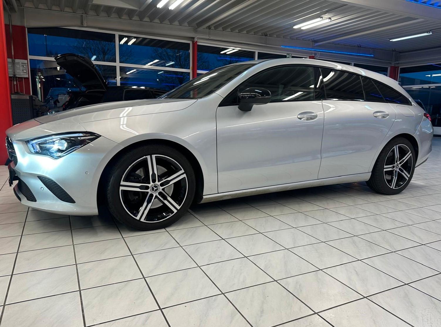 Mercedes-Benz CLA Shooting Brake CLA 250 LED AMG Night-Paket
