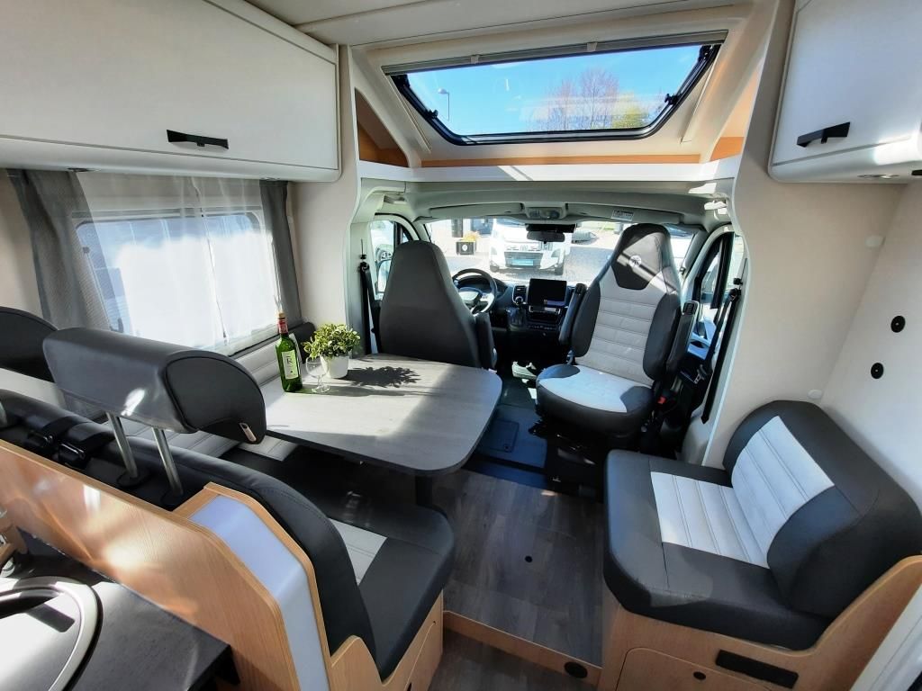 Fahrzeugabbildung Sunlight T 68 Adventure Edition Verfüg./Sparen Sie 4.086,