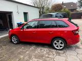 Skoda Kombi 1.0l MPI Style Kamera/Pano/LED/Navi/AppleC - Skoda Fabia von privat