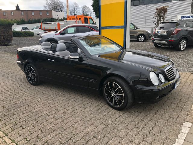 Mercedes-Benz CLK 200