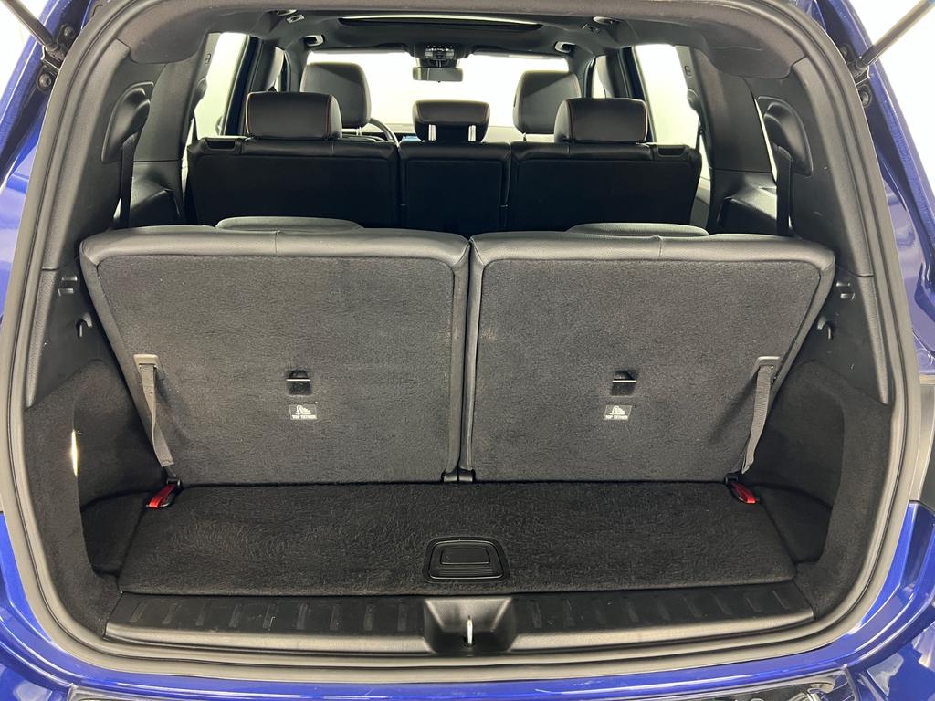 Mercedes-Benz GLB 220