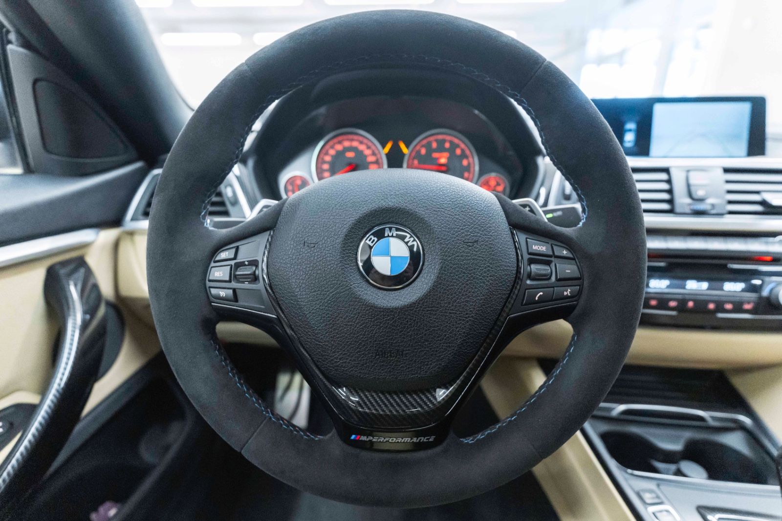 Fahrzeugabbildung BMW 430i GC M-Performance HIFI LED KAM NAV CARPLAY