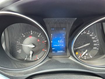 Toyota Avensis - 12