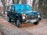 Lada Niva Urban 4x4 Scheckheft gepflegt  H... - Lada Gebrauchtwagen in Berlin