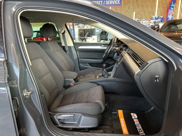 MYAUTOCENTER – Gebraucht- und Jahreswagen mit Werkstattservice in Pfaffenhofen Volkswagen Passat Variant Comfortline *4Motion*Kamera*AHK*