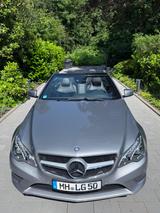 Mercedes-Benz E 200 CAB NAV/AIRSCARF/LEDER - Mercedes-Benz E-Class in Düsseldorf