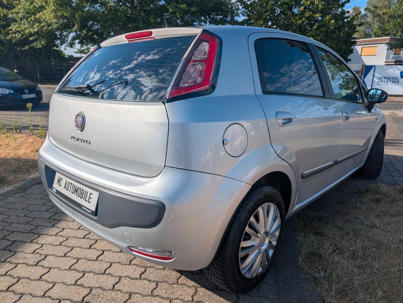 Fiat Punto Evo Dynamic*KLIMA*ZV-FUNK*RADIO-CD !!
