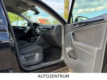 Volkswagen Tiguan - 12