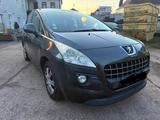 Peugeot 3008 Premium - Peugeot 3008: Premium
