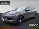 Porsche Cayenne - Porsche mit Benzin-Antrieb: Leder
