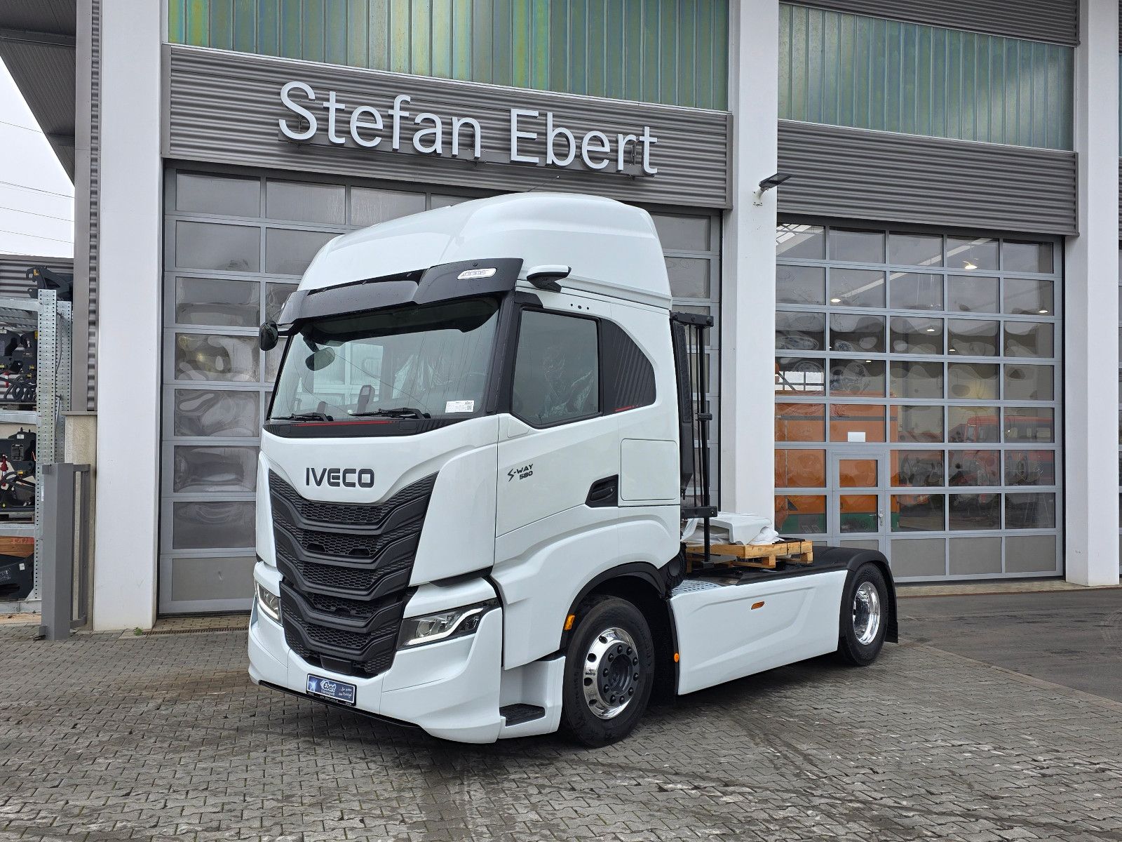 Fahrzeugabbildung Iveco AS440S58T/P, ADR Gefahrgut AT,EXII,EXIII,FL